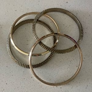 Set of 4 bangles